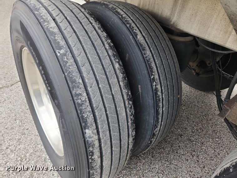 image for item MW9615 2007 LBT TAG-HA2-ESF9500X4DB  tank trailer