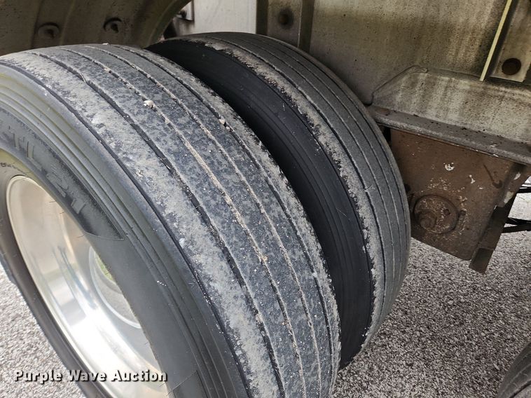 image for item MW9615 2007 LBT TAG-HA2-ESF9500X4DB  tank trailer