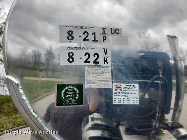 image for item MW9615 2007 LBT TAG-HA2-ESF9500X4DB  tank trailer