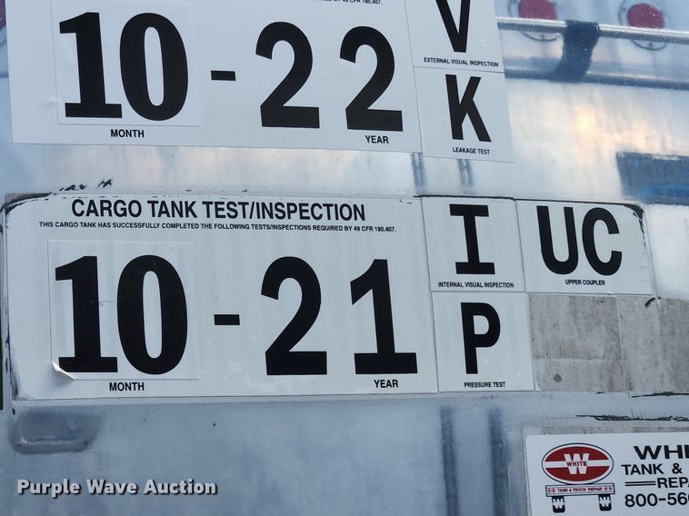 image for item MW9617 1991 Heil  tank trailer