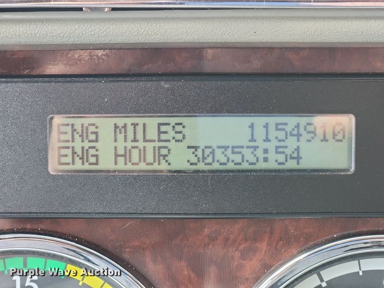 image for item MW9618 2007 Freightliner Coronado  semi truck