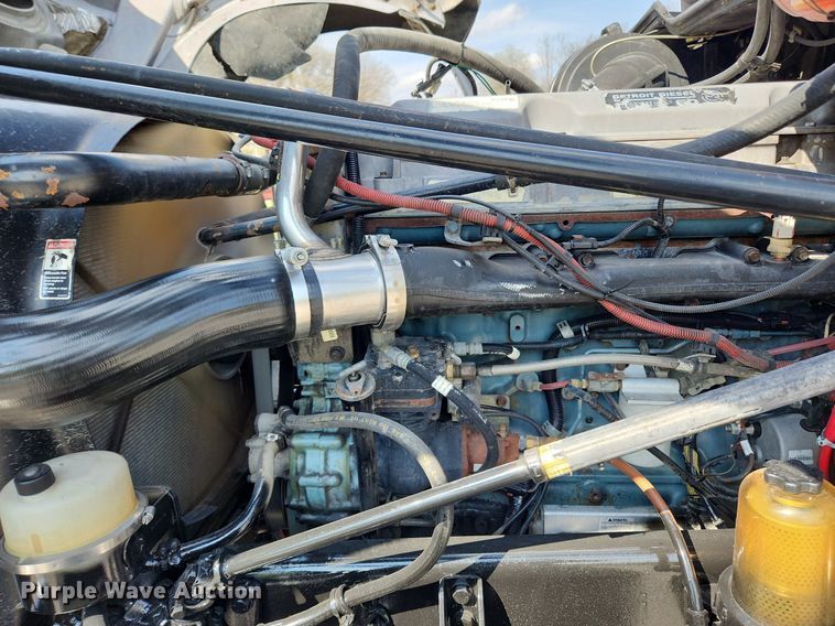 image for item MW9618 2007 Freightliner Coronado  semi truck