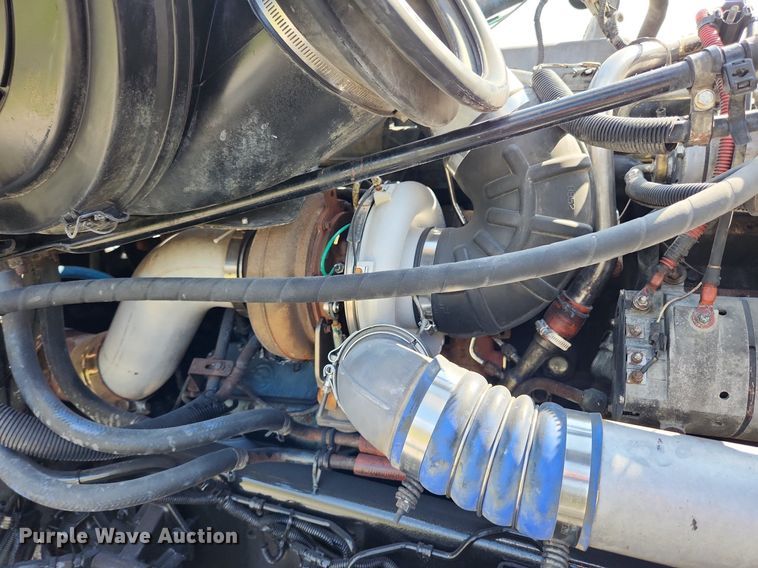 image for item MW9618 2007 Freightliner Coronado  semi truck