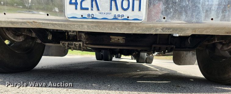 image for item MW9618 2007 Freightliner Coronado  semi truck