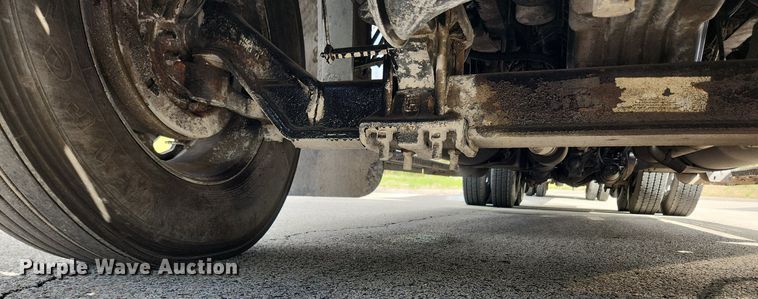 image for item MW9618 2007 Freightliner Coronado  semi truck