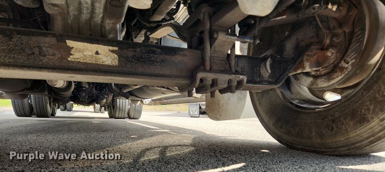 image for item MW9618 2007 Freightliner Coronado  semi truck