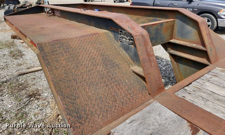 image for item MW9631 1999 Nuttal 235LB  drop deck equipment trailer