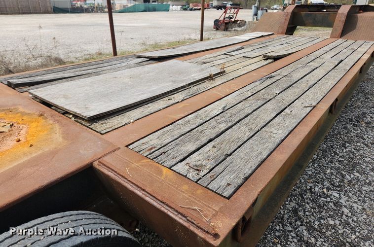 image for item MW9631 1999 Nuttal 235LB  drop deck equipment trailer