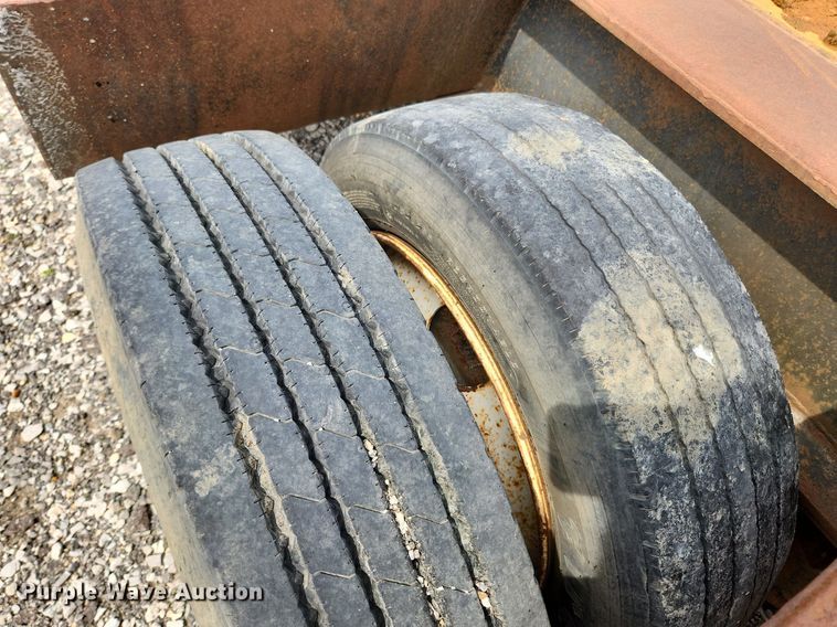 image for item MW9631 1999 Nuttal 235LB  drop deck equipment trailer