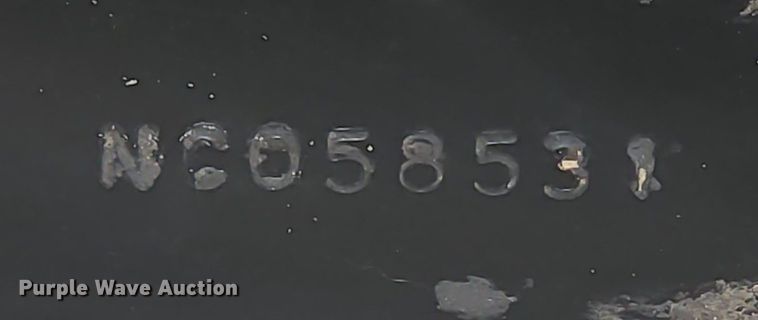 image for item MW9633 1992 International 9400  semi truck