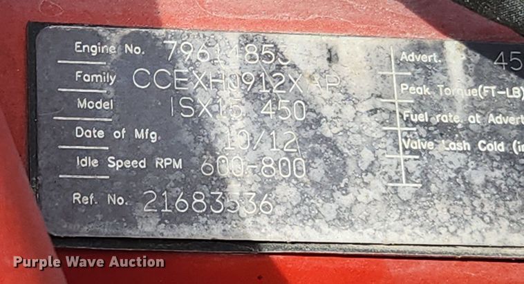 image for item MW9647 2013 Volvo VNL  semi truck