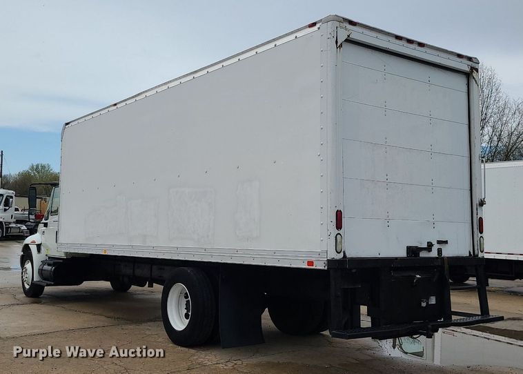 image for item MX9638 2006 International 4300  box truck