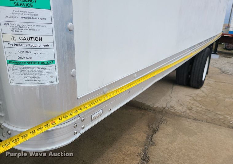 image for item MX9638 2006 International 4300  box truck