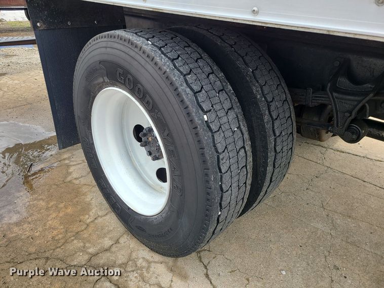 image for item MX9638 2006 International 4300  box truck