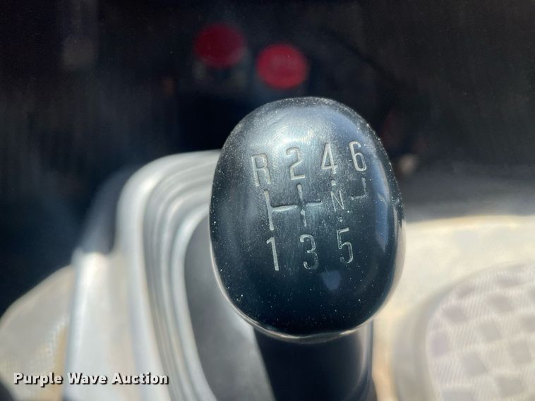 image for item MY9233 2006 Isuzu NPR  truck cab and chassis