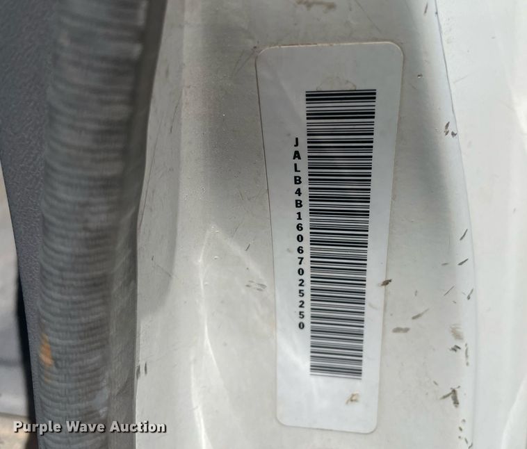 image for item MY9233 2006 Isuzu NPR  truck cab and chassis