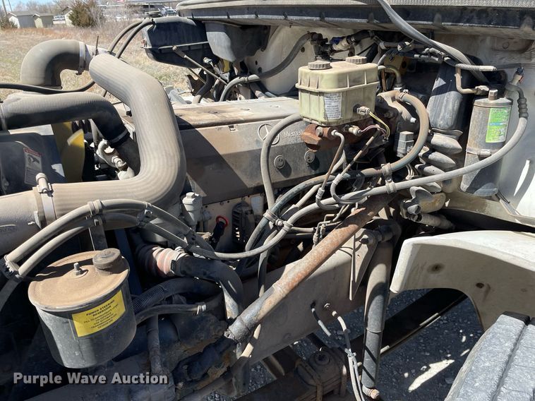 image for item MY9234 2002 Freightliner FL70  truck cab and chassis