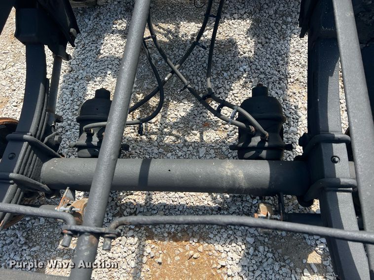 image for item MY9574 Holland  tandem trailer axle