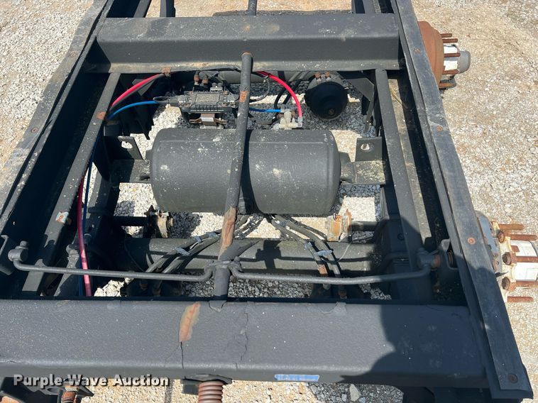 image for item MY9574 Holland  tandem trailer axle