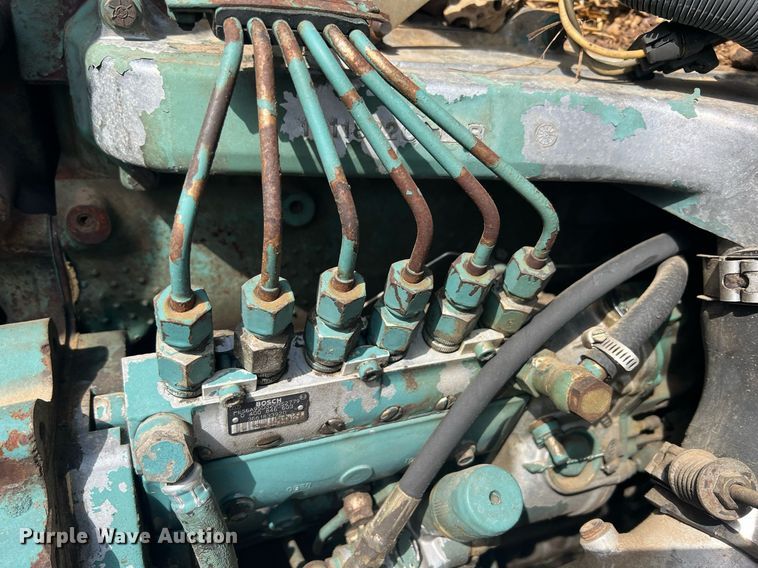 image for item MY9581 1994 International 4700  box truck