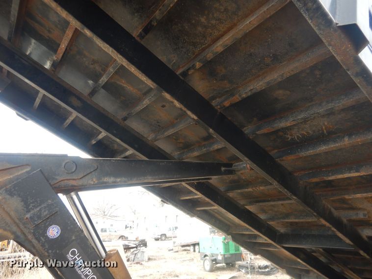 image for item DJ7014 2019 Diamond C  end dump trailer