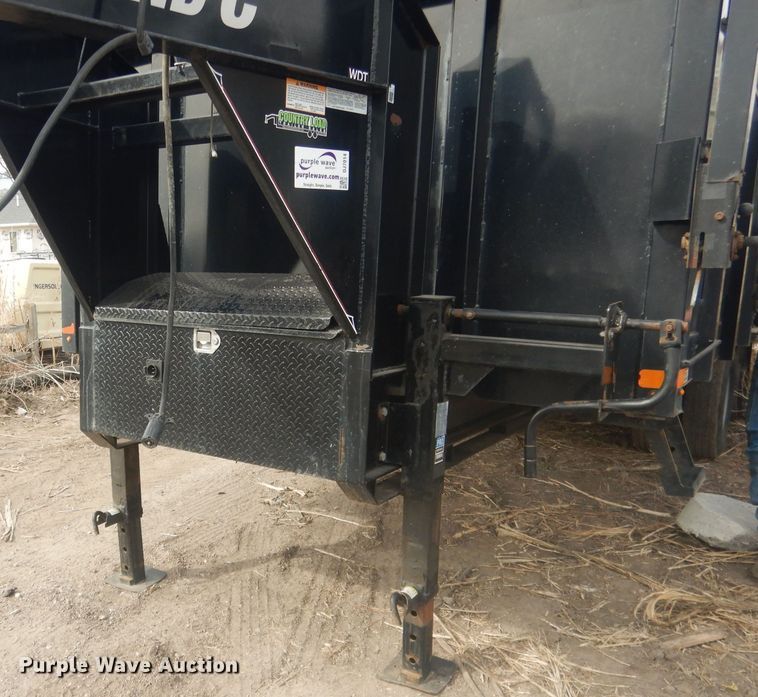 image for item DJ7014 2019 Diamond C  end dump trailer