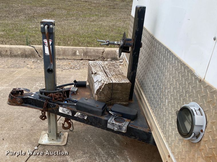 image for item DL7029 2010 CM  enclosed cargo trailer