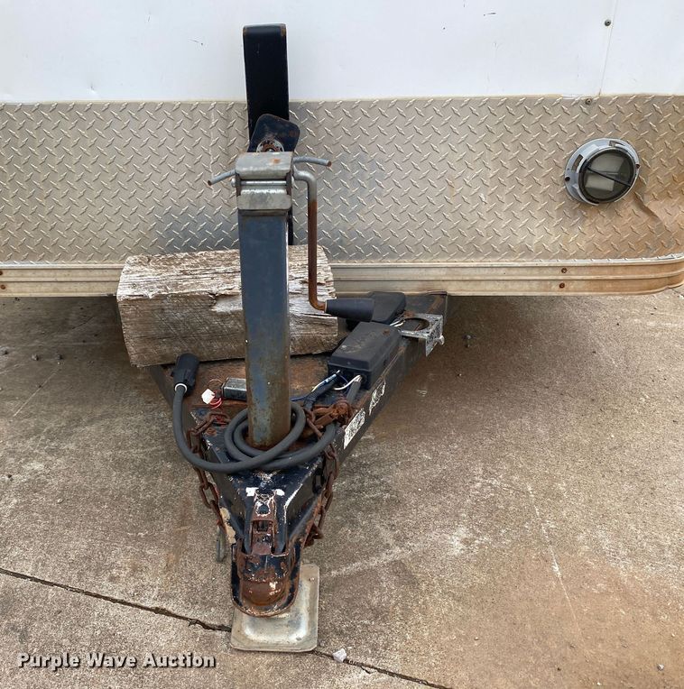 image for item DL7029 2010 CM  enclosed cargo trailer