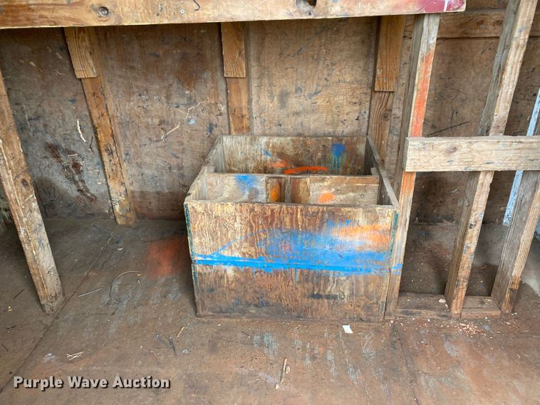 image for item DL7029 2010 CM  enclosed cargo trailer