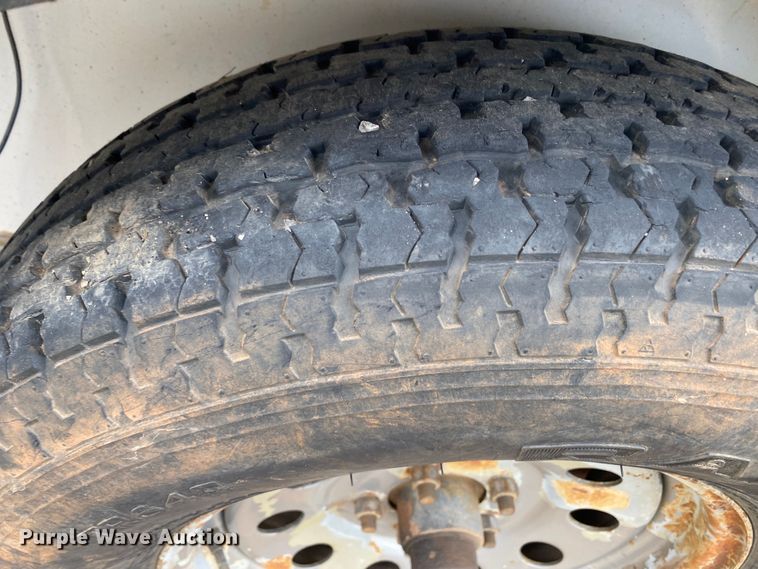 image for item DL7029 2010 CM  enclosed cargo trailer