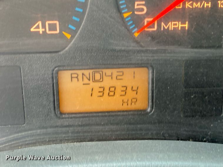 image for item DL7134 2004 International 4300  dump flatbed truck