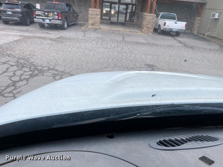 image for item DL7134 2004 International 4300  dump flatbed truck