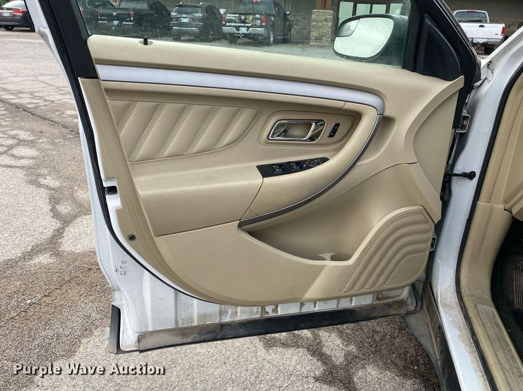 image for item DL7136 2015 Ford Taurus