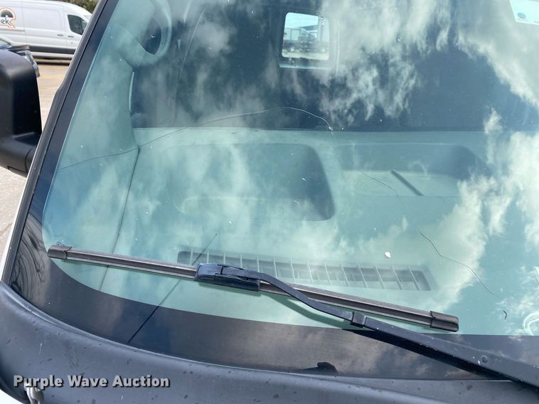 image for item DL7137 2013 Chevrolet Express 1500  van