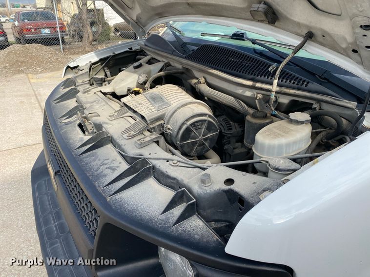 image for item DL7137 2013 Chevrolet Express 1500  van