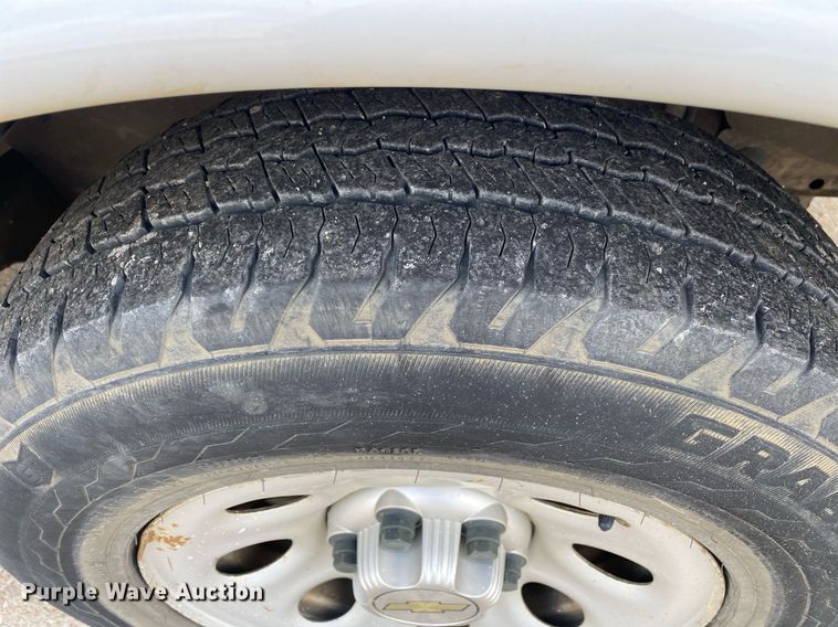 image for item DL7137 2013 Chevrolet Express 1500  van