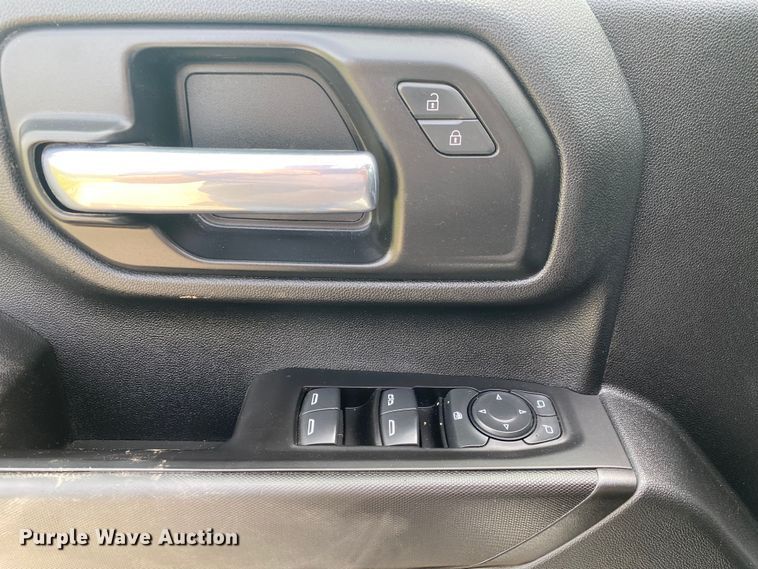 image for item DL7146 2021 Chevrolet Silverado 2500HD  Crew Cab pickup truck