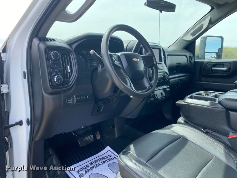 image for item DL7146 2021 Chevrolet Silverado 2500HD  Crew Cab pickup truck