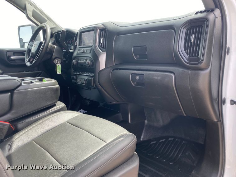 image for item DL7146 2021 Chevrolet Silverado 2500HD  Crew Cab pickup truck