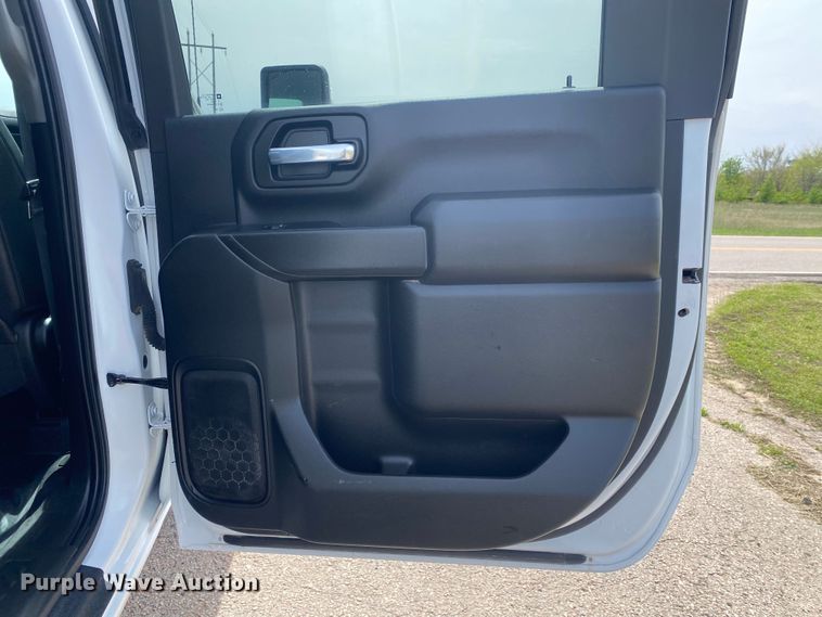 image for item DL7146 2021 Chevrolet Silverado 2500HD  Crew Cab pickup truck