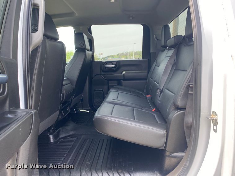 image for item DL7146 2021 Chevrolet Silverado 2500HD  Crew Cab pickup truck