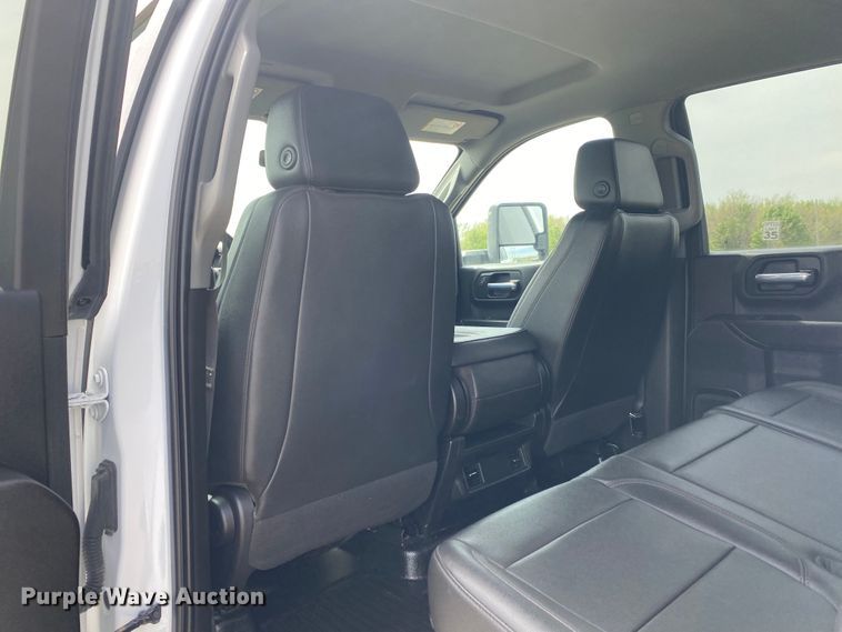 image for item DL7146 2021 Chevrolet Silverado 2500HD  Crew Cab pickup truck