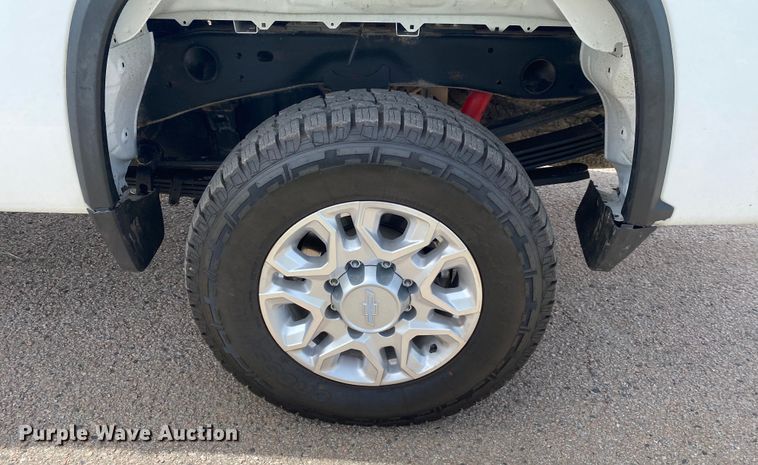 image for item DL7146 2021 Chevrolet Silverado 2500HD  Crew Cab pickup truck