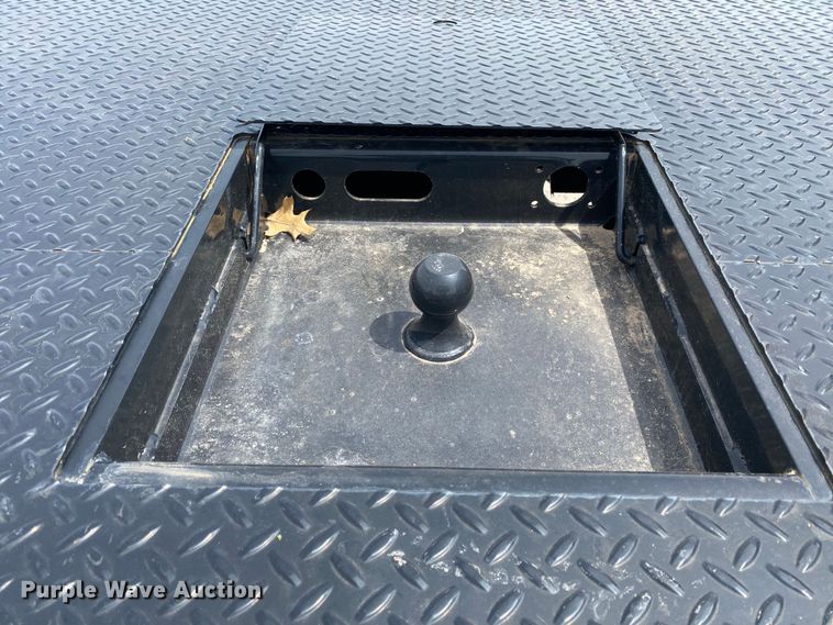 image for item DL7147 2019  Ford F250 Super Duty  Crew Cab flatbed pickup truck