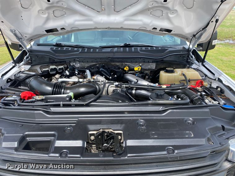 image for item DL7147 2019  Ford F250 Super Duty  Crew Cab flatbed pickup truck