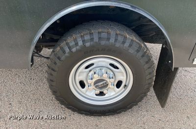 image for item DL7147 2019  Ford F250 Super Duty  Crew Cab flatbed pickup truck