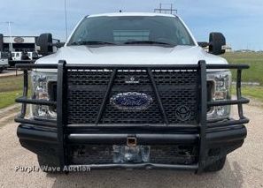 image for item DL7148 2019 Ford F250 Super Duty  Crew Cab flatbed pickup truck