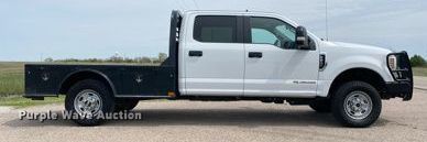 image for item DL7148 2019 Ford F250 Super Duty  Crew Cab flatbed pickup truck