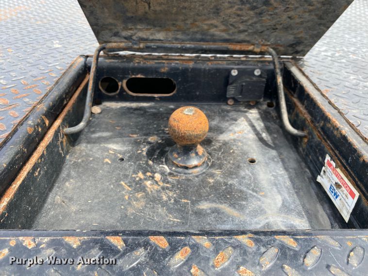 image for item DL7148 2019 Ford F250 Super Duty  Crew Cab flatbed pickup truck