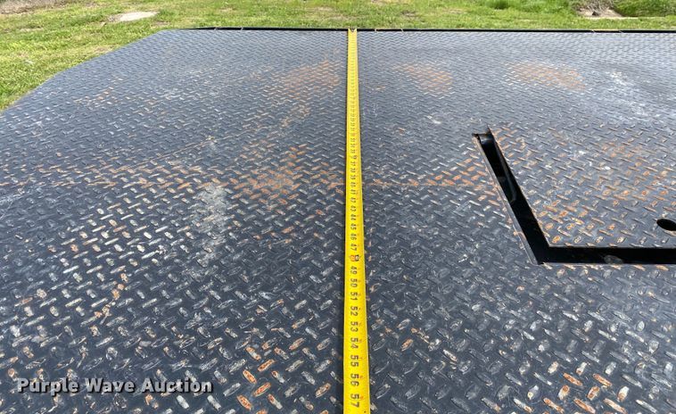 image for item DL7148 2019 Ford F250 Super Duty  Crew Cab flatbed pickup truck